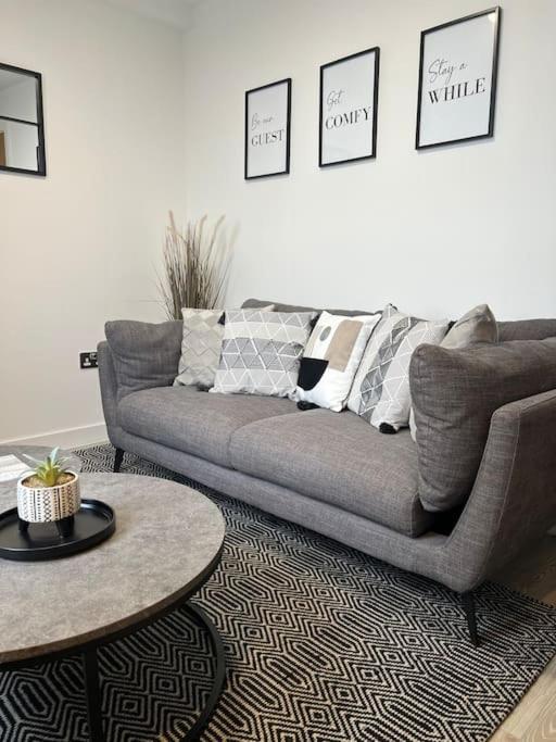Prime Suite 2 Bedroom Apartment With Rooftop Terrace Manchester Exterior photo