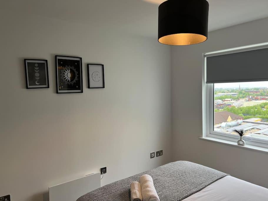 Prime Suite 2 Bedroom Apartment With Rooftop Terrace Manchester Exterior photo